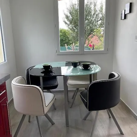 Les Deux Vallees Holiday home